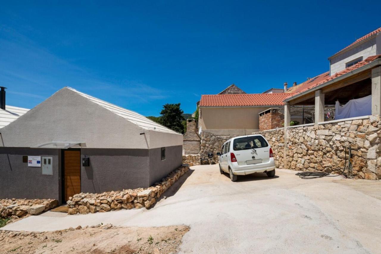 Rural House Pikola With Sea View On Vis Island Villa Komiža Exteriör bild