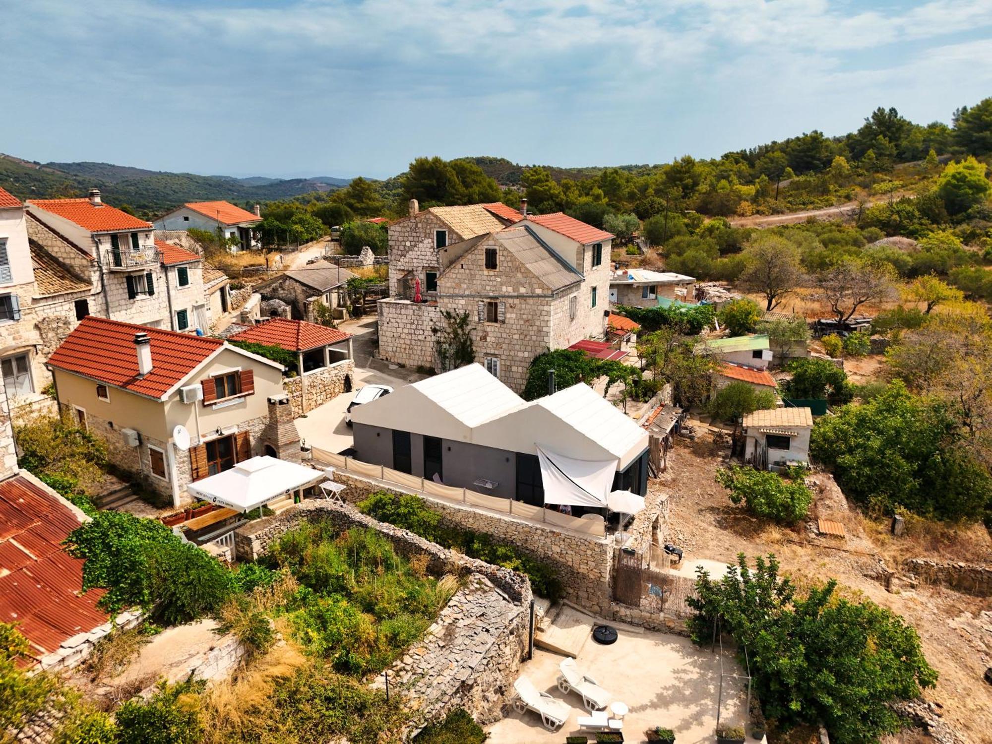 Rural House Pikola With Sea View On Vis Island Villa Komiža Exteriör bild